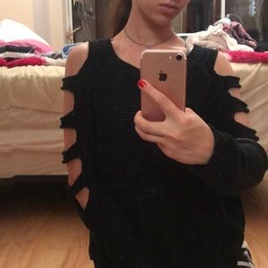 🤩😎Knitted Sweater with cuts on the sleeves